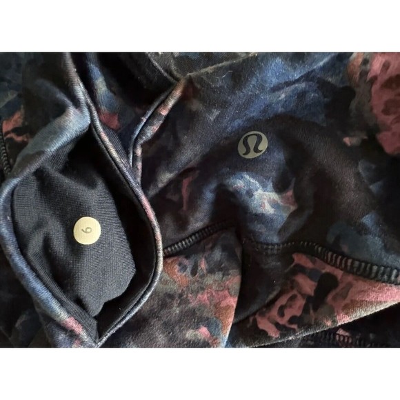 LULULEMON CROPPED MIDRISE WUNDER UNDER LEFGINGS..! Size 6 - Picture 9 of 10